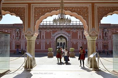 07 City-Palace,_Jaipur_DSC5215_b_H600